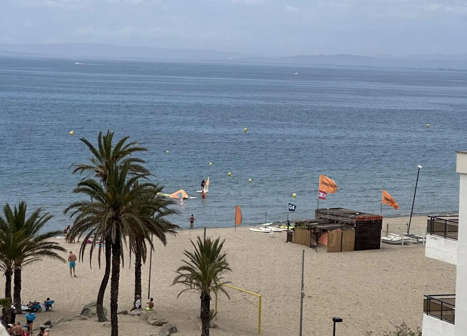 Apartamento Duplex En Primera Linea De Playa Con Gran Terraza Y Piscina Comunitaria Rosas España